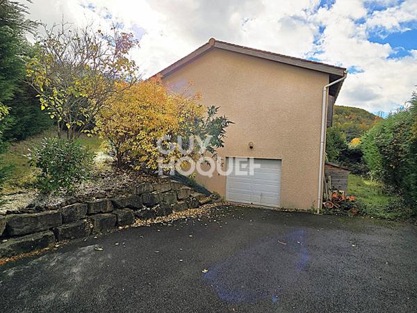 Maison à Aveize de 121m² sur un terrain de 753m²