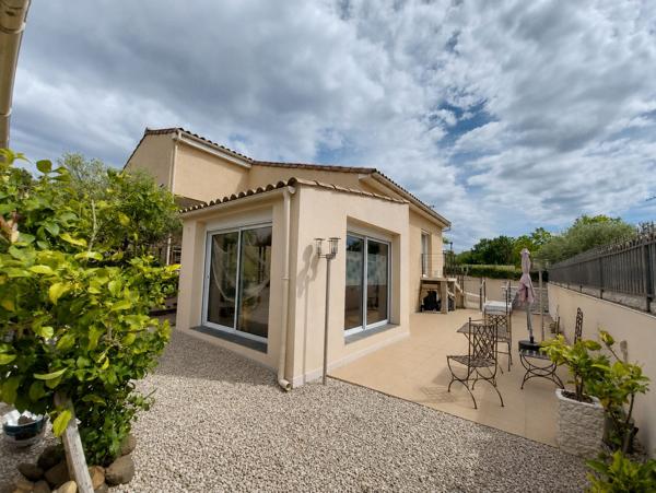 VILLA AVEC DEPENDANCES