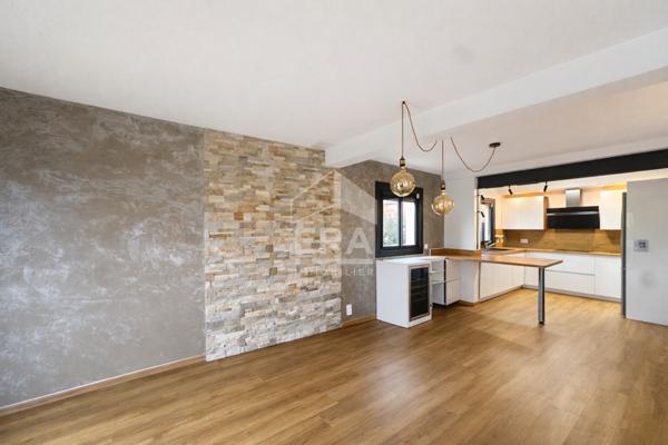 À Vendre à Perpignan Porte d'Espagne - Maison 4 chambres, garage en sous-sol et jardin avec piscine