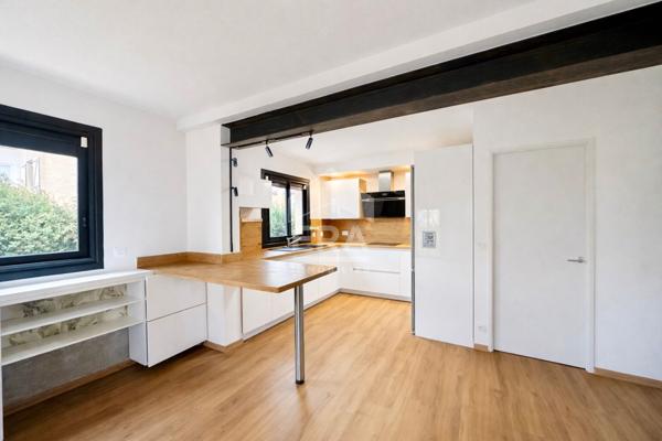 À Vendre à Perpignan Porte d'Espagne - Maison 4 chambres, garage en sous-sol et jardin avec piscine