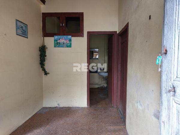 Bernac-Debat (65360) ANCIENNE MAISON DE VILLAGE A RESTAURER