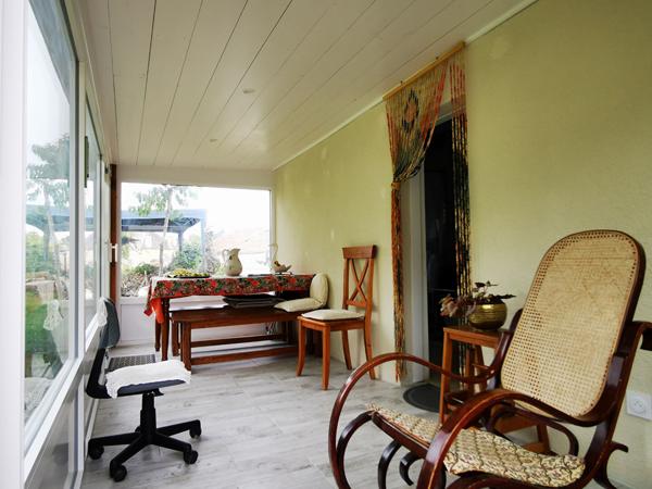 Maison de ville à Civray proche des commerce avec jardin, 50 minute de POITIERS et d' ANGOULEME
