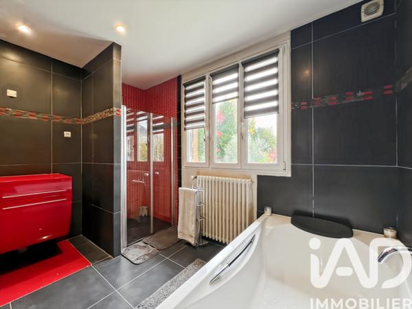 Maison à vendre 6 pièces 128 m² Pontault-Combault