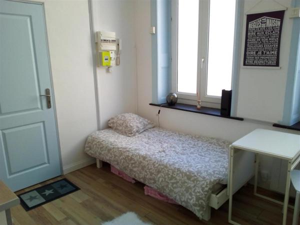 A LOUER : T1 à Lille • Rue des Postes - LILLE-WAZEMMES • 405 € CC • Réf. 00730-001