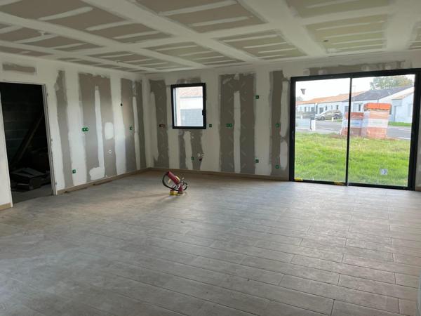 Maison de 2023 à terminer