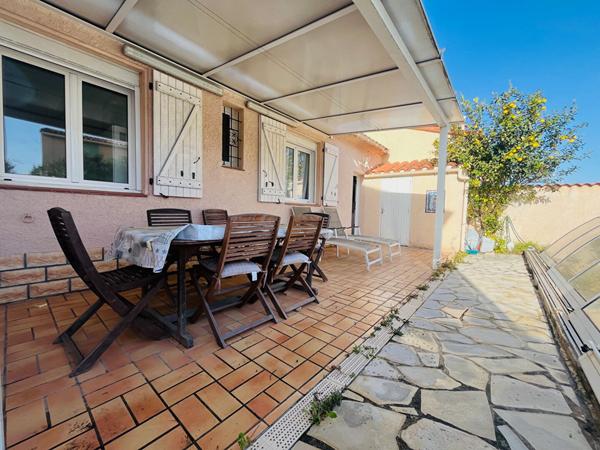Saint cyprien plage, villa deux faces avec piscine, garage.... Hors copropriété