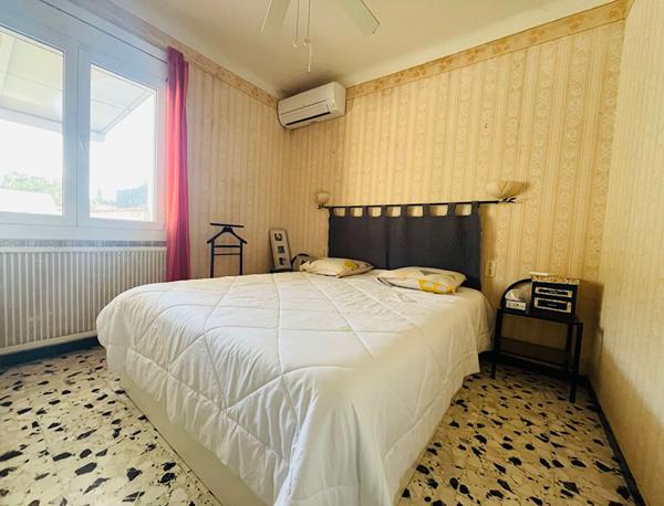 Saint cyprien plage, villa deux faces avec piscine, garage.... Hors copropriété