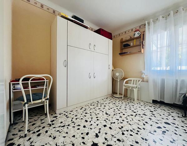 Saint cyprien plage, villa deux faces avec piscine, garage.... Hors copropriété