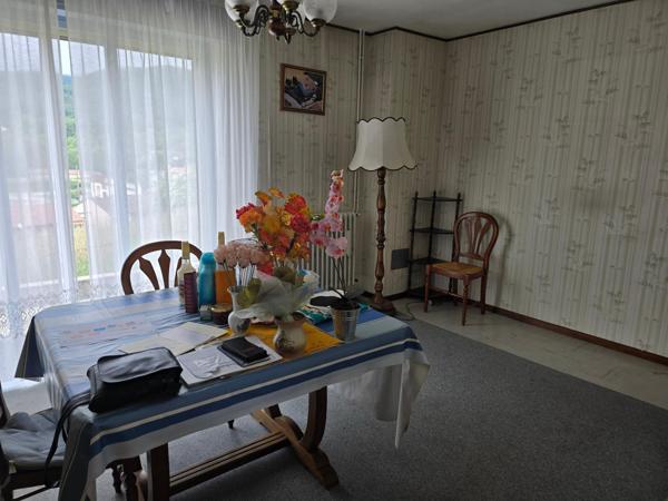 Maison 4 faces avec terrain