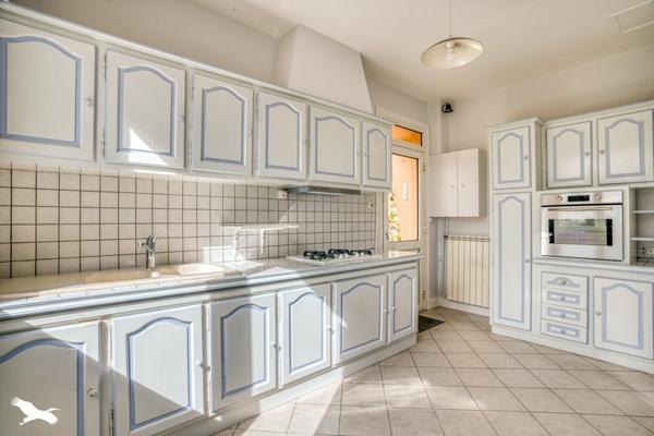 Maison à vendre 187 000 € Pineuilh 4 p 100 m² DPE C