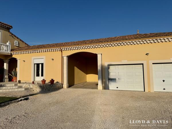Villa familiale avec piscine & prestations premium Secteur Beauvallon