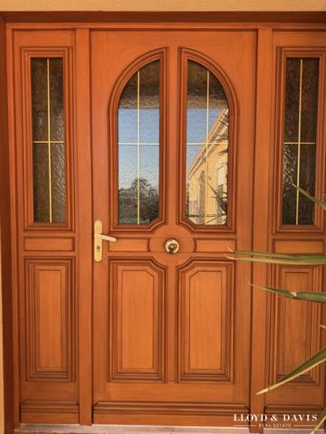 Villa familiale avec piscine & prestations premium Secteur Beauvallon