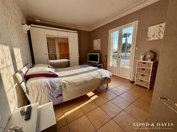 Villa familiale avec piscine & prestations premium Secteur Beauvallon