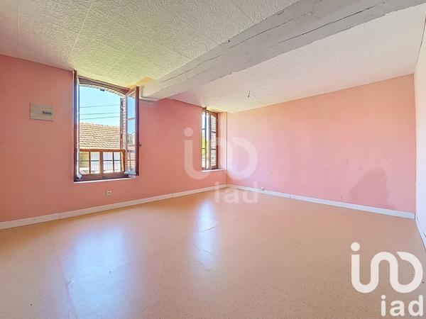 Longère 8 pièces de 280 m² à Valravillon (89110)