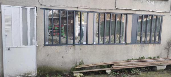 Vente Local commercial 29 m2 à Persan