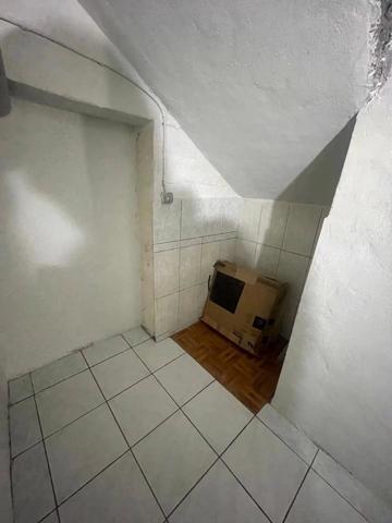 Vente Local commercial 29 m2 à Persan