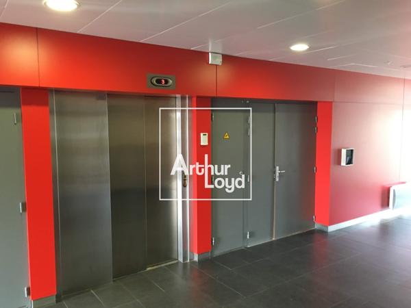 Bureaux à louer à Colomiers - espaces rénovés