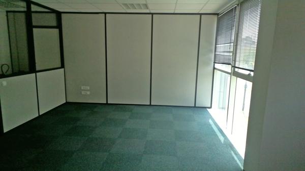 Bureaux à louer avec très belle visibilité - ZA Gémenos