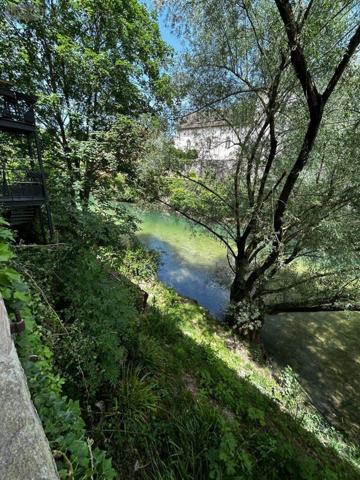Bureaux à vendre à Le Pont-de-Beauvoisin en Isère (38480), ref : 73007-148