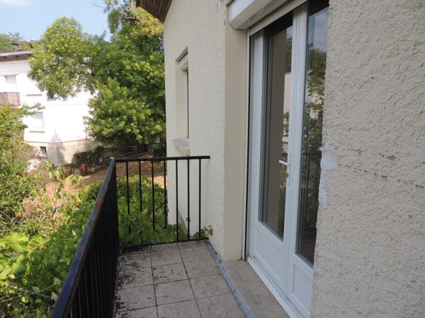 À vendre - Maison mitoyenne 1 côté, 5 pièces située à Cahors (46000)