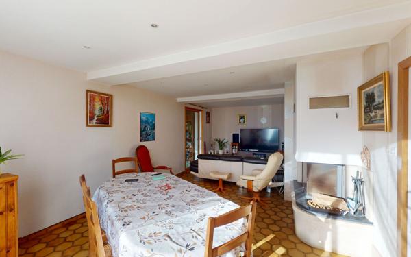 Maison à vendre    6 pièces •  Vasteville