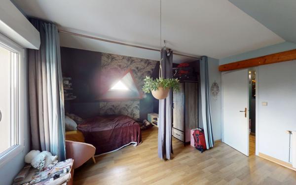 Maison à vendre    6 pièces •  Vasteville