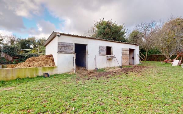 Maison à vendre    6 pièces •  Vasteville