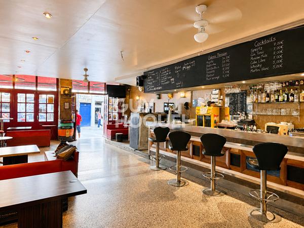 LOCAL COMMERCIAL - BESANÇON CENTRE-VILLE - QUARTIER LA MADELEINE - 79 M²