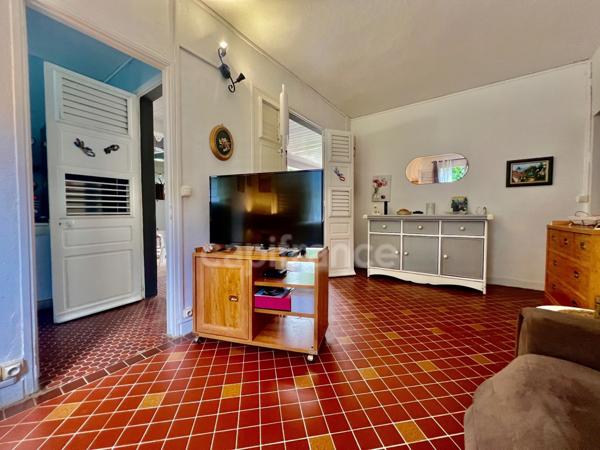 Ensemble immobilier à vendre au MORNE-VERT (972)