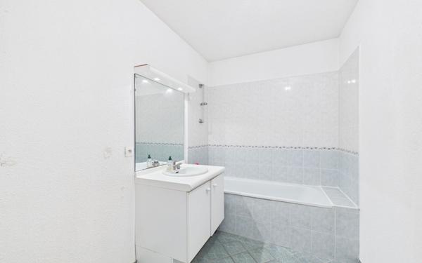 Appartement à vendre    3 pièces • 77,03 m2 Saint-Marcellin