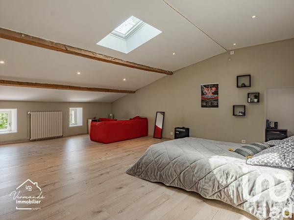 Maison à vendre 9 pièces 265 m² Saint-Crépin