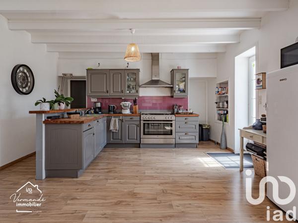 Maison à vendre 9 pièces 265 m² Saint-Crépin