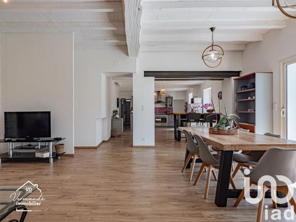 Maison à vendre 9 pièces 265 m² Saint-Crépin