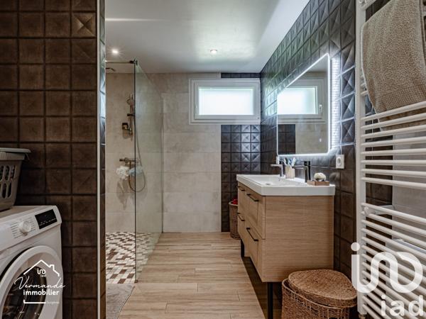 Maison à vendre 9 pièces 265 m² Saint-Crépin