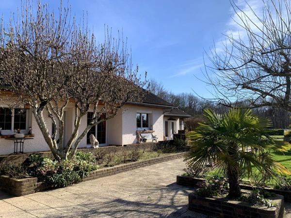 Jolie maison avec jardin