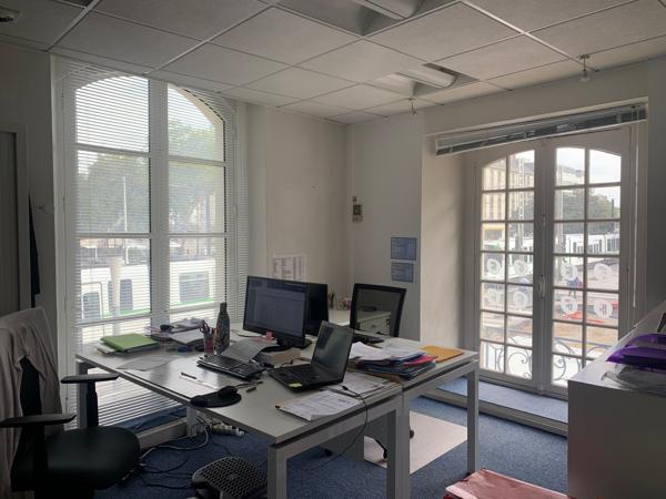 Bureaux à louer 132 m2 Nantes centre avec accès immédiat tramway