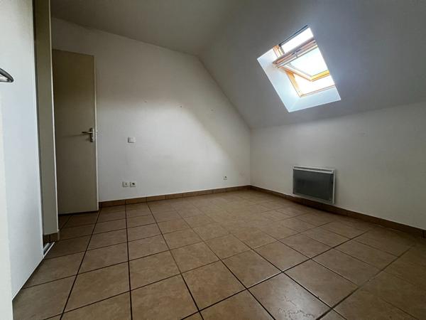 Appartement T2 avec balcon et piscine - Résidence Aquilon à Lux (71100)
