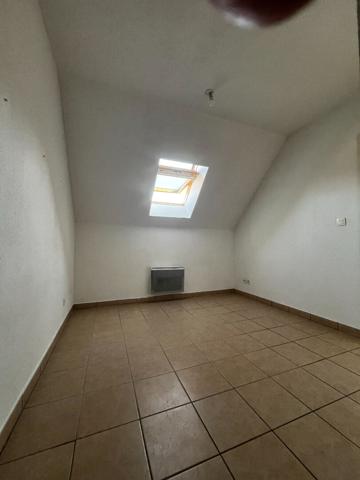 Appartement T2 avec balcon et piscine - Résidence Aquilon à Lux (71100)