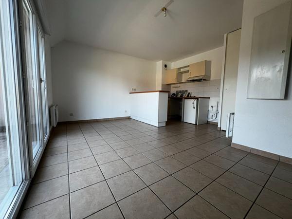 Appartement T2 avec balcon et piscine - Résidence Aquilon à Lux (71100)