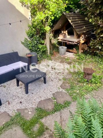 Maison conviviale dans le secteur très recherché de Gommonvilliers- Proche commerces de Place de la Ferme - Proche écoles et collège -Proche axes routiers et Plateau de Saclay