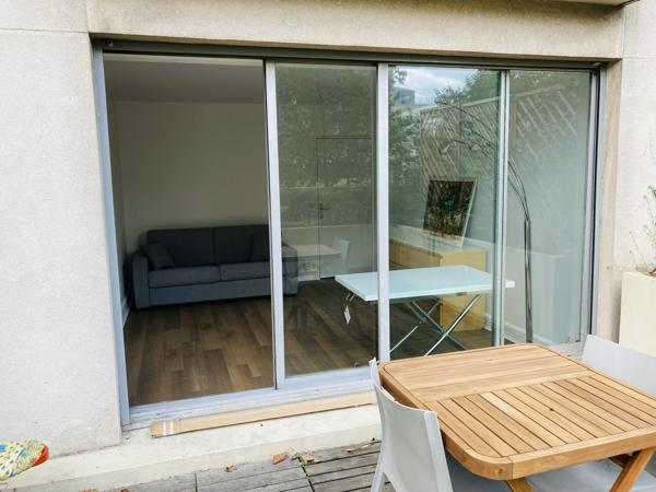 Montrouge (92120) A louer : Très beau studio meublé avec terrasse de 14m²