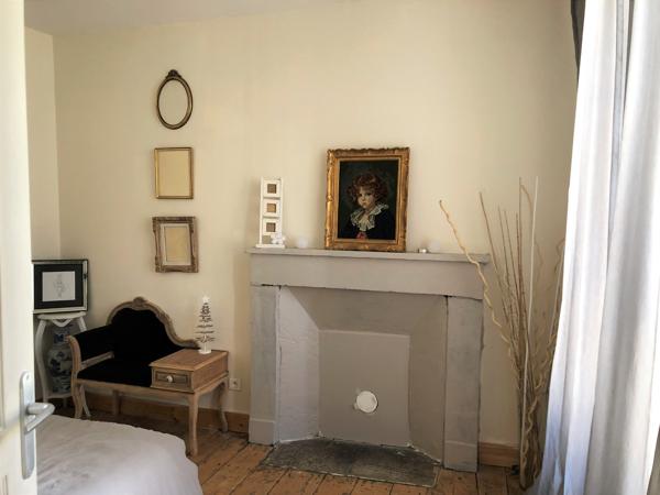 PROPRIETE SINGULIERE DE  325 M2 HABITABLES // 30 MN POITIERS/CHATELLERAULT