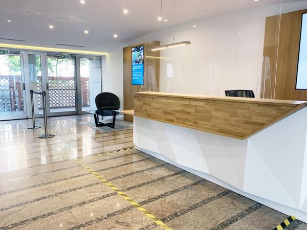 Au pied du RER A Nanterre-Préfecture - Bureaux lumineux et fonctionnels à louer
