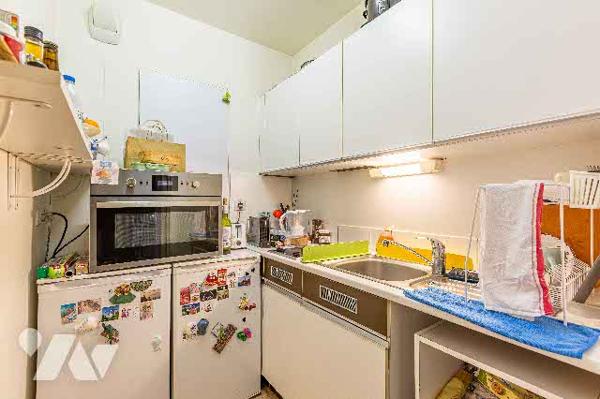 2pièces à rénover avec balcon et cave