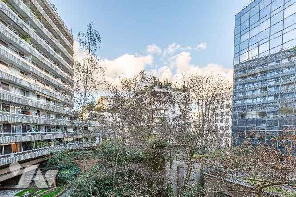 2pièces à rénover avec balcon et cave