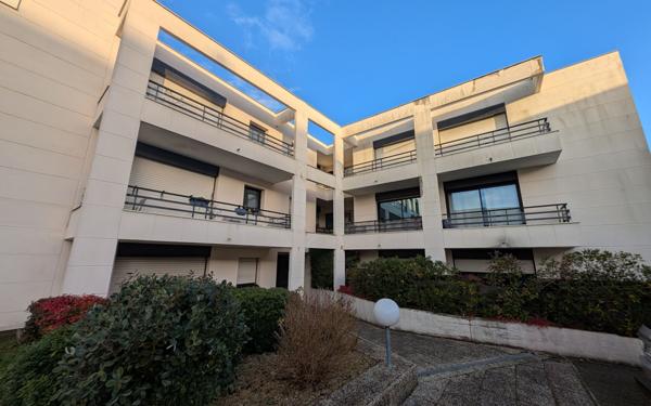 Appartement à vendre    3 pièces • 67,41 m2 Bordeaux