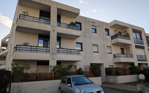 Appartement à vendre    3 pièces • 67,41 m2 Bordeaux