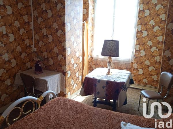 Maison 17 pièces de 458 m² à Lhommaizé (86410)