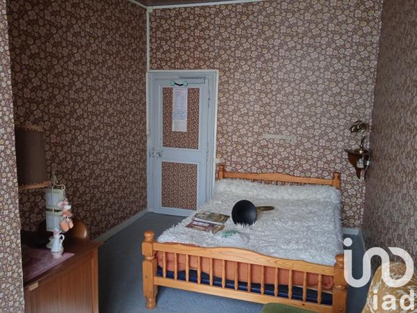 Maison 17 pièces de 458 m² à Lhommaizé (86410)