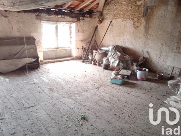 Maison 17 pièces de 458 m² à Lhommaizé (86410)